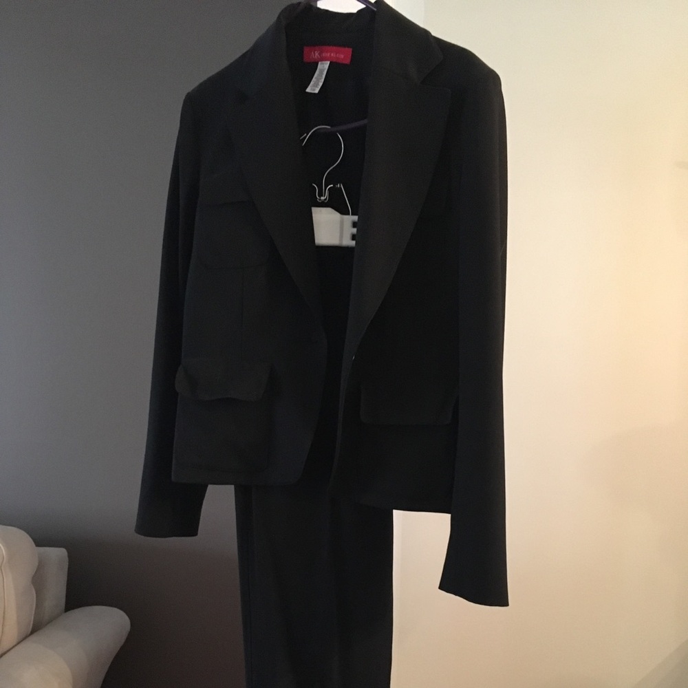 Anne Klein pant suit
